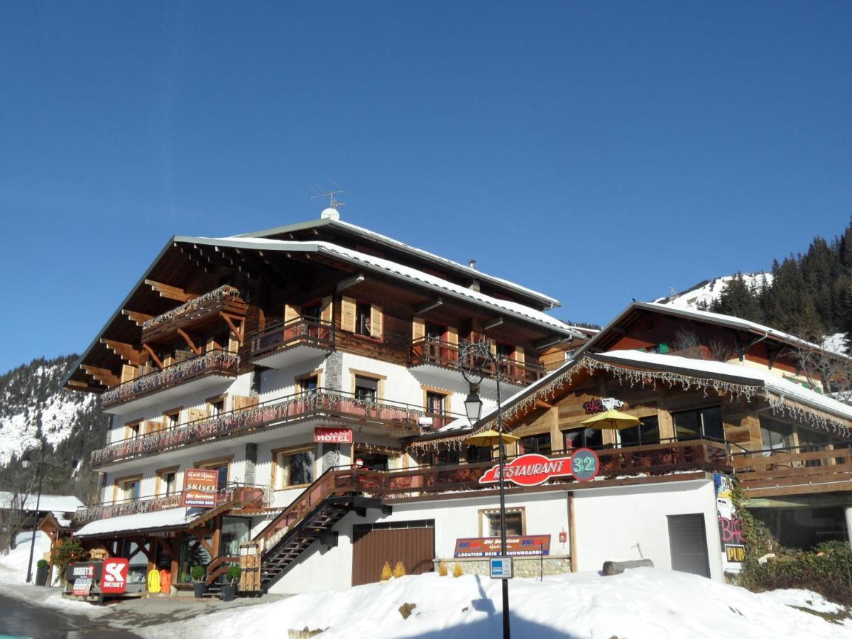 Arc En Ciel Hotel Chatel Exterior photo